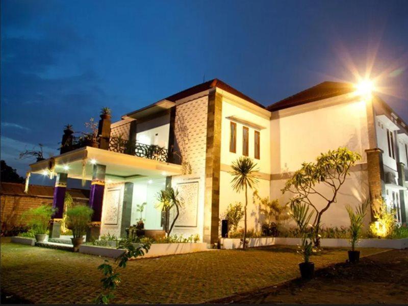 Teges Inn Kuta كوتا المظهر الخارجي الصورة