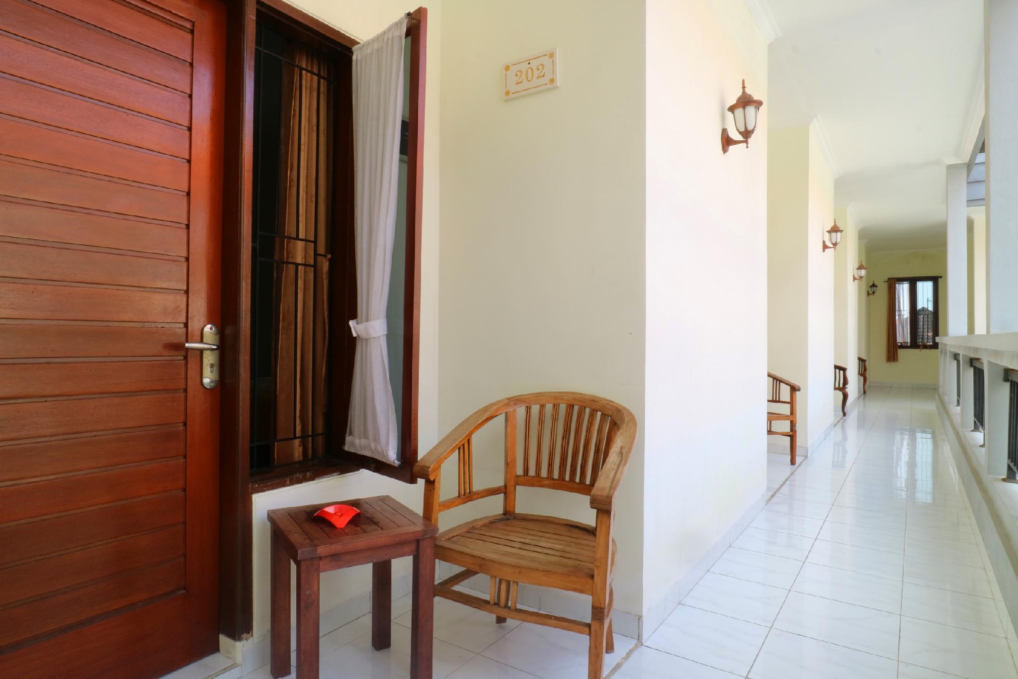 Teges Inn Kuta كوتا المظهر الخارجي الصورة