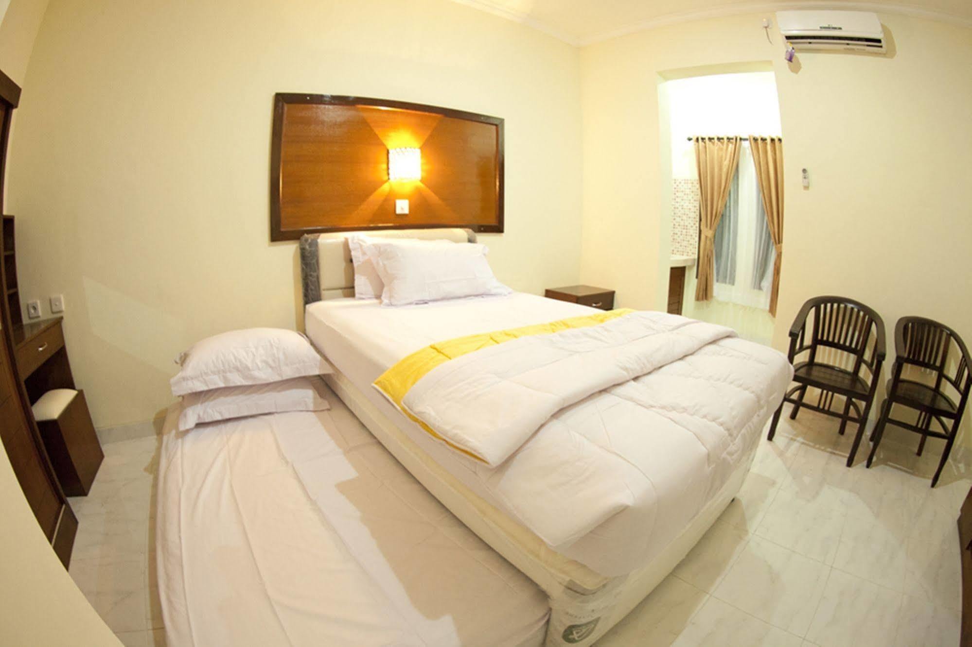 Teges Inn Kuta كوتا المظهر الخارجي الصورة